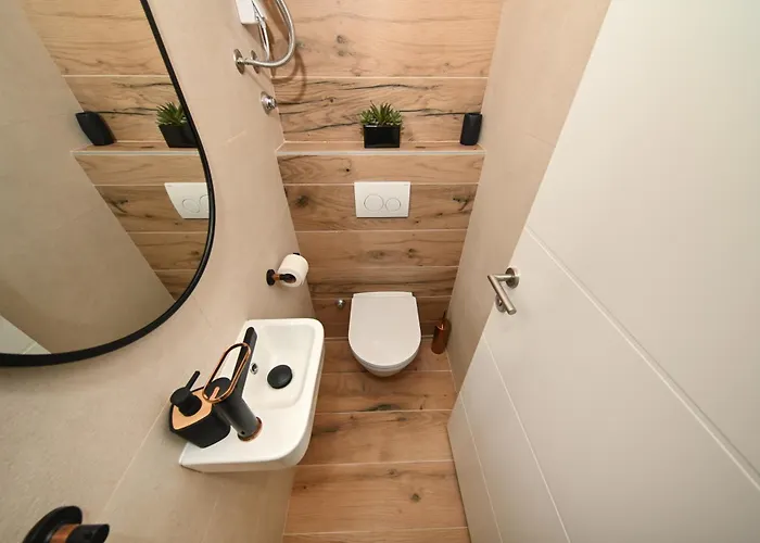 Nella With Sea Wiew *