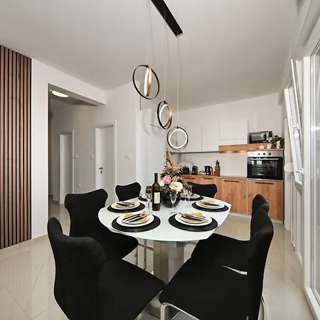 Apartman Nella With Sea Wiew *