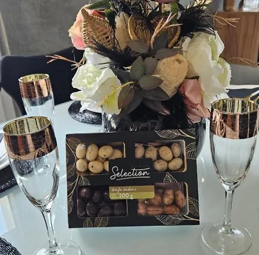 Nella With Sea Wiew Apartman *