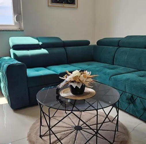 アパート Nella With Sea Wiew *