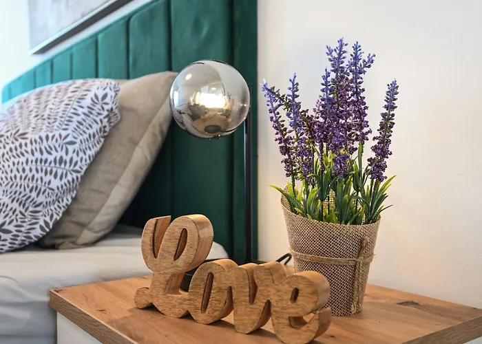 Nella With Sea Wiew アパート ザダル